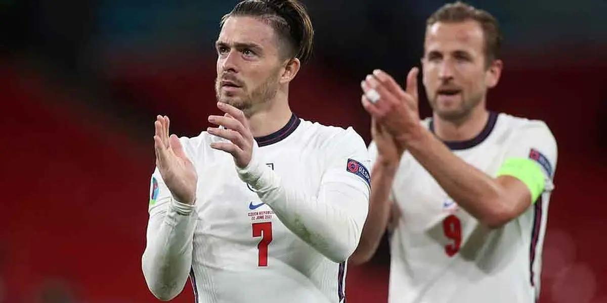 El conjunto de Manchester acaba de realizar una de las compras más caras de la historia de este deporte, y parece que la posible llegada de Messi a los citizens se aleja cada vez más pensando que el presupuesto del equipo se desbordaría.