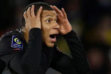 El conjunto parisino no quiere perder por nada del mundo a su delantero estrella, y es por eso que le habría ofrecido un contrato histórico nunca antes visto en toda la historia.