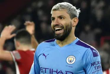 El conjunto de Turín realizó una millonaria oferta por Agüero.