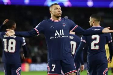 El crack francés acaba de anotar un doblete para la victoria parcial de su equipo por 3 a 0 y estuvo a penas dos segundos de convetirse en el jugador más rapido en marcar un doblete por Champions League.