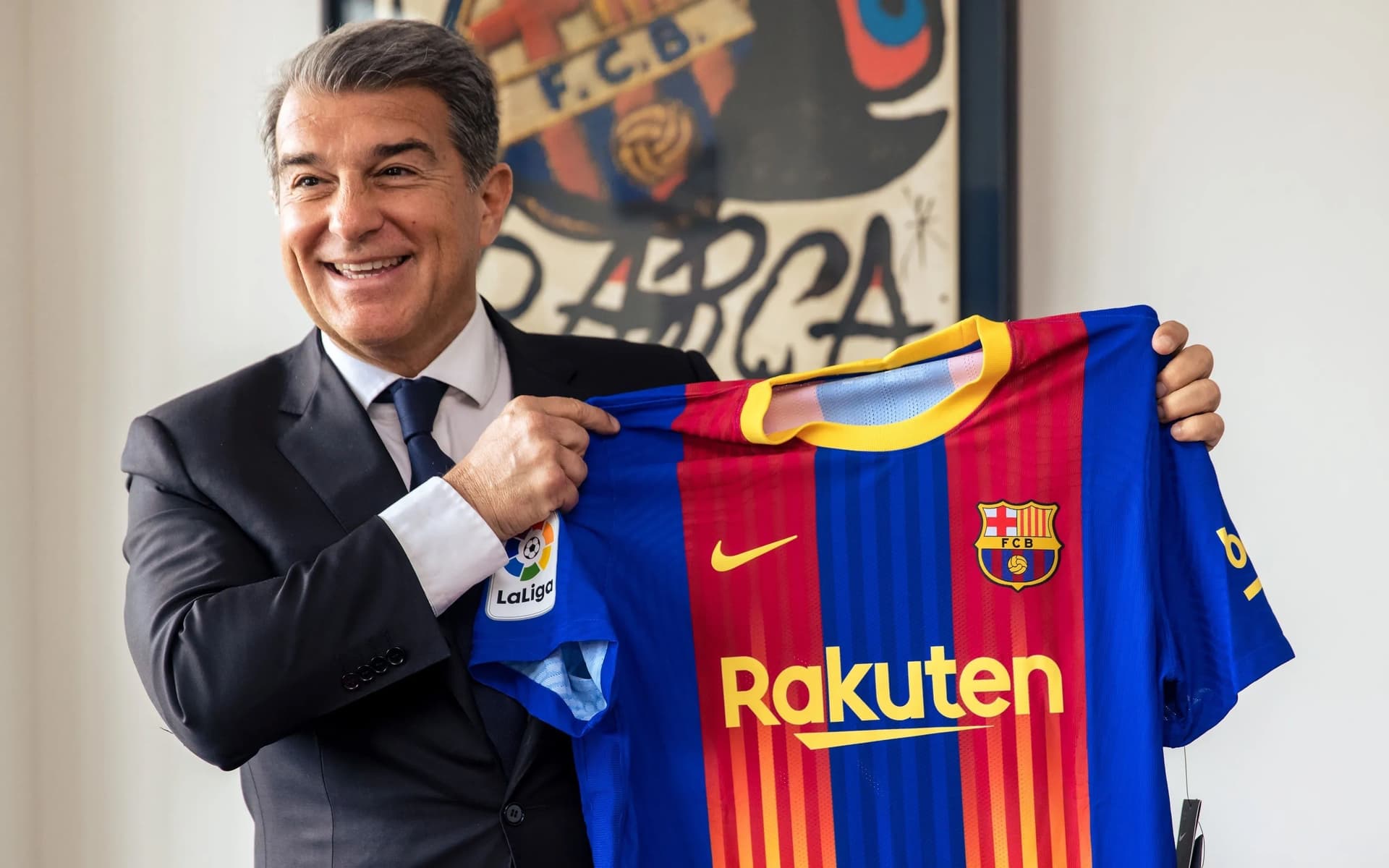 El Culé aparece como principal interesado y el futbolista no lo ve con malos ojos.