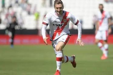 El defensa del Rayo Vallecano será parte de la doble fecha FIFA defendiendo los colores de la Selección de Albania. Está en uno de sus mejores momentos, y el mercado empieza a mirarlo de cerca.