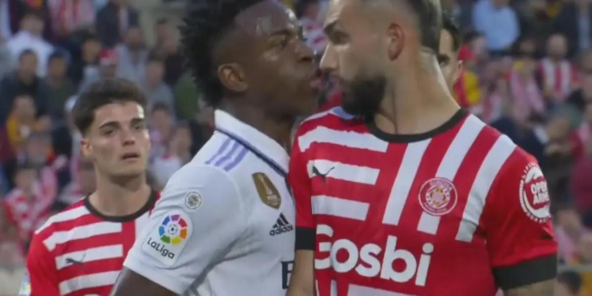 El delantero brasileño tuvo un primer tiempo especial con los rivales.