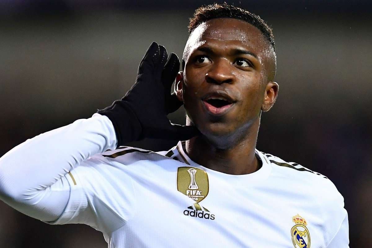 El delantero brasilero dejó de lado su enojo y tuvo un gran partido.