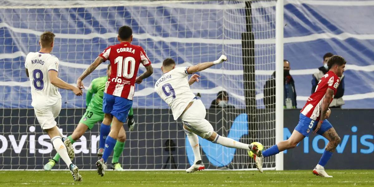 El delantero del Real Madrid está en su mejor temporada por escándalo. Karim Benzema completa un inicio de curso que lo tiene como participante de 25 goles para los merengues entre tantos y asistencias. Merecía Balón de Oro.