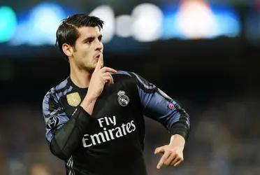 El delantero español debutó con los colores del Merengue y luego defendió al Atlético Madrid y ahora podría ir al Barcelona. Los dos enemigos mas acérrimos del club.