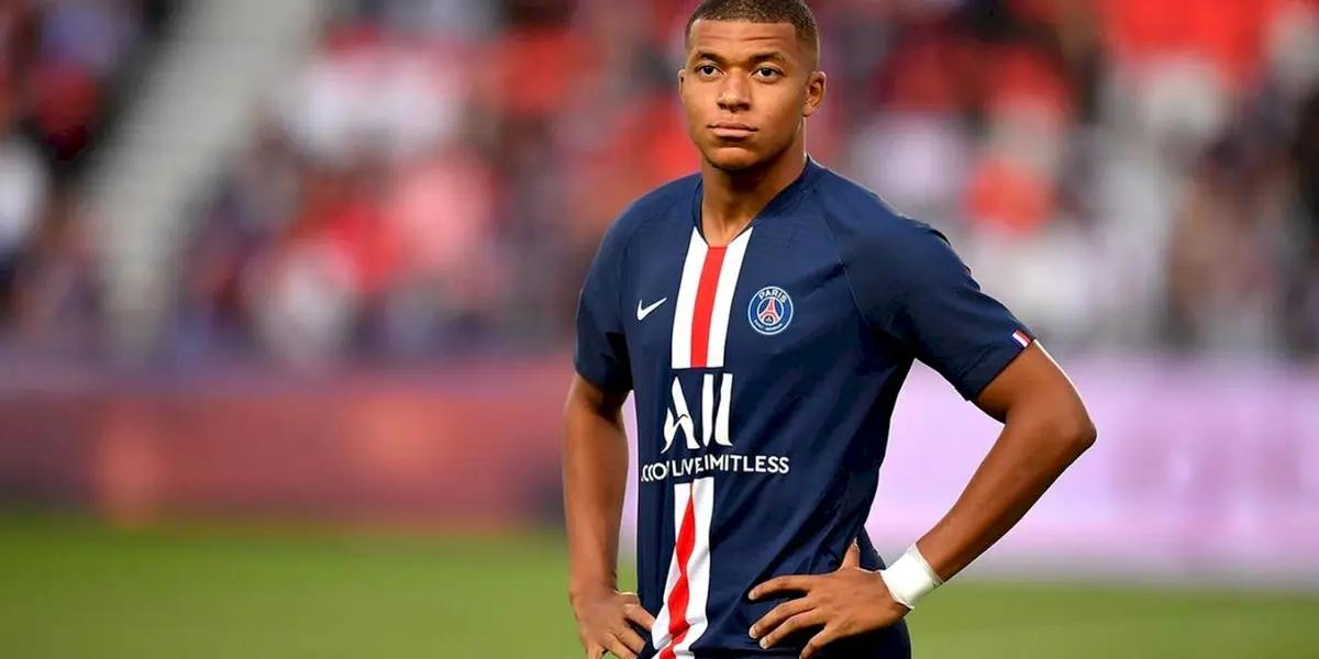El delantero francés está cada vez más lejos de renovar su contrato con PSG y todo parece indicar que su futuro está en la Casa Blanca, aunque aún el Real Madrid debe comunicar al PSG que negocia con Mbappé si no quiere sufrir una multa.