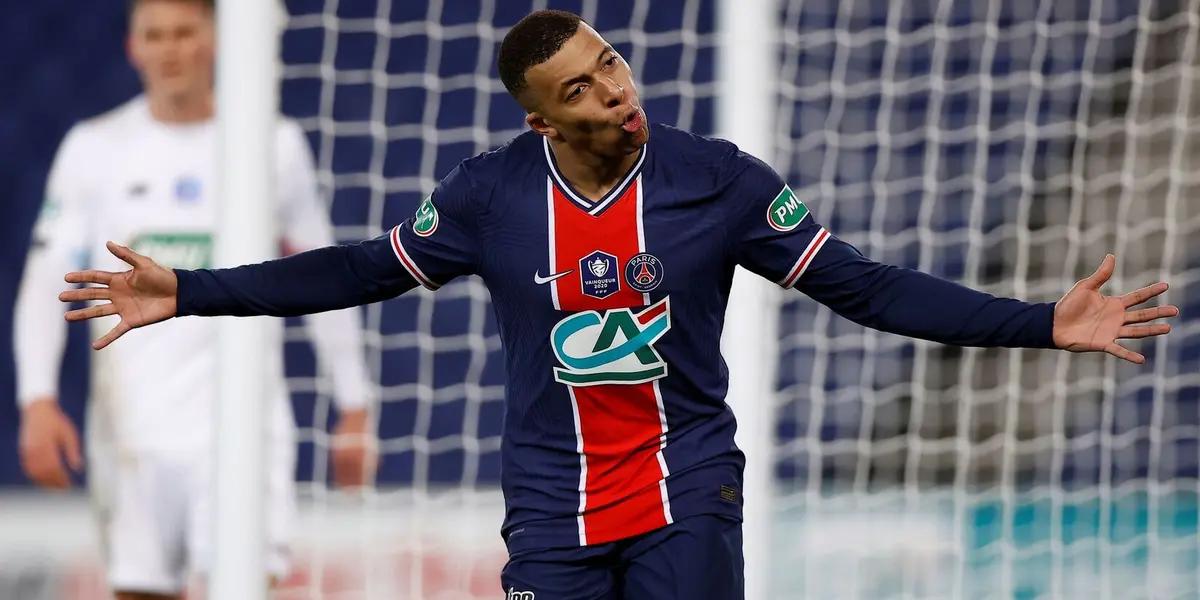 El delantero francés Kylian Mbappé es la principal joya del mundo del fútbol y está llamado a ser el próximo rey del deporte cuando Messi y Cristiano Ronaldo abandonen la actividad.