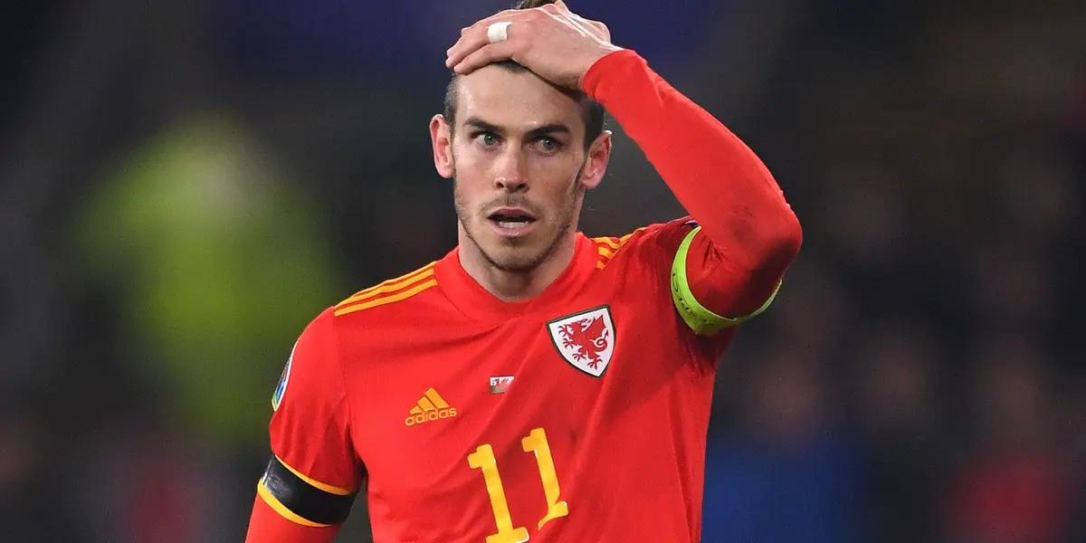 El delantero merengue finaliza contrato y si bien negó una posible llegada al conjunto español se marcharía a la segunda división del fútbol ingles.