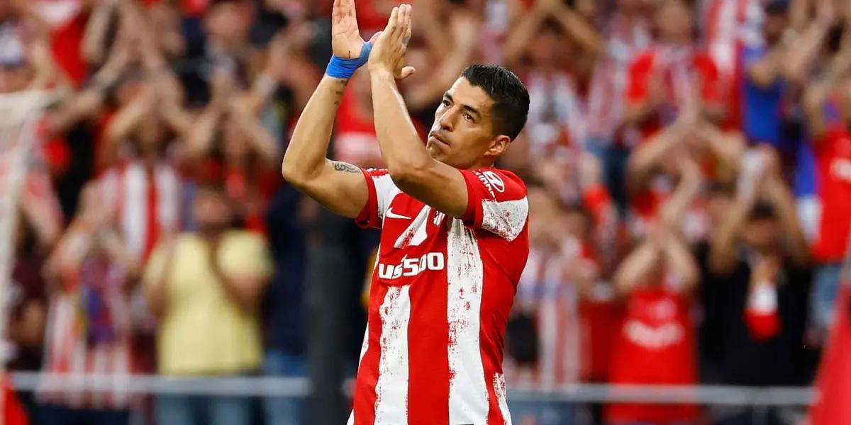 El delantero uruguayo cambiará de aires en el próximo mercado de fichajes y ya hay tres opciones en lista que pueden ser más que interesantes.