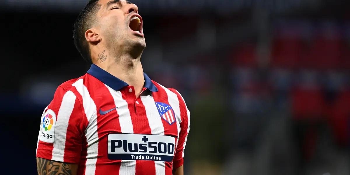 El delantero uruguayo no puede romper su maldición.