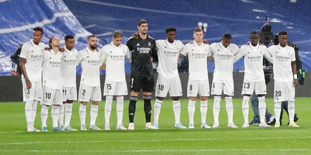 El delantero y el arquero recibieron un sentido homenaje de parte de los hinchas merengues