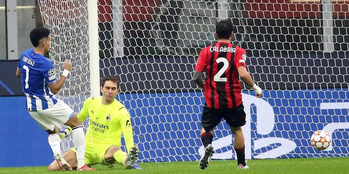 El diario inglés Daily Mail reportó en las últimas horas que Luis Díaz se sumaría a Liverpool en enero de 2022. Teniendo en cuenta las ausencias de Mo Salah y Sadio Mané por la Copa Africana de Naciones que se disputará durante un mes, podría ser un arribo posible. El jugador pretendido por Atlético Madrid es la debilidad de Klopp.