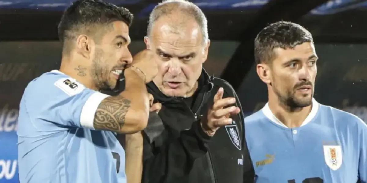 El entrenador argentino podría estar viendo sus últimos como DT de Uruguay