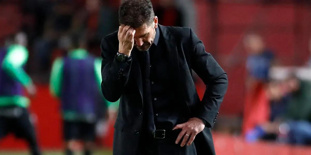 El entrenador argentino sabe que se aproxima el cierre del mercado de fichajes y podría sufrir alguna baja de última hora.