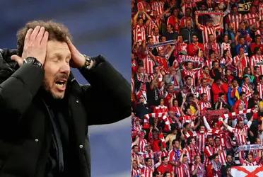 El entrenador argentino se mostró muy enojado con el gol que le hicieron.