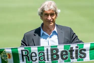 El entrenador chileno con una carrera envidiable para cualquiera está nuevamente en una final para sumar una estrella más para su curriculum, esta vez con el Real Betis, y es por eso que en esta nota se recorra toda su historia como entrenador. Desde sus inicios hasta su actualidad con el equipo español.