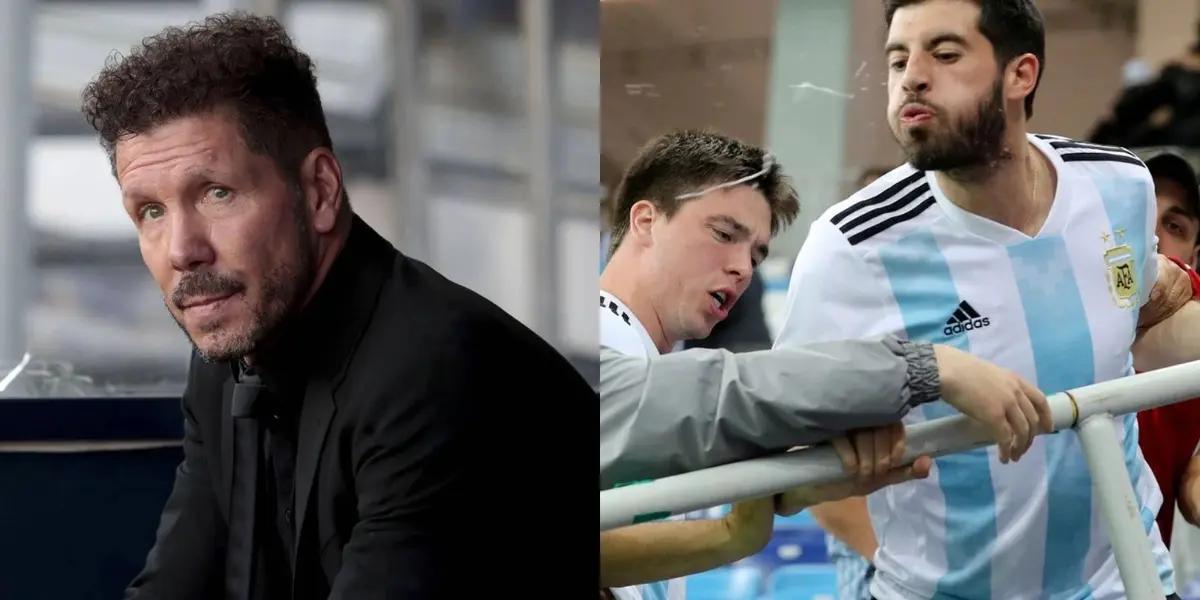 El entrenador del Atlético de Madrid fue captado criticando a un defensor de la Albiceleste.