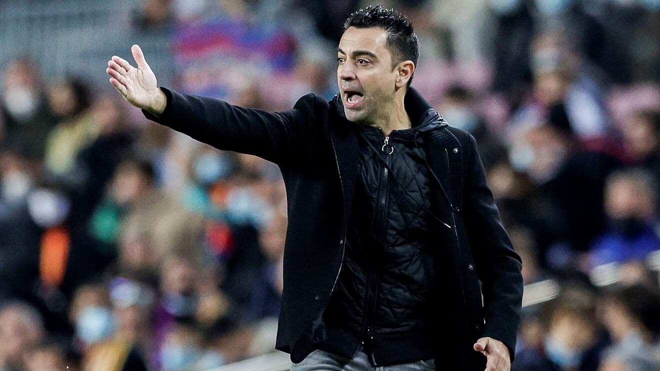 El entrenador del equipo catalán habló en conferencia de prensa y le pidió públicamente a Laporta que le renueve el contrato a Ronald Araujo.