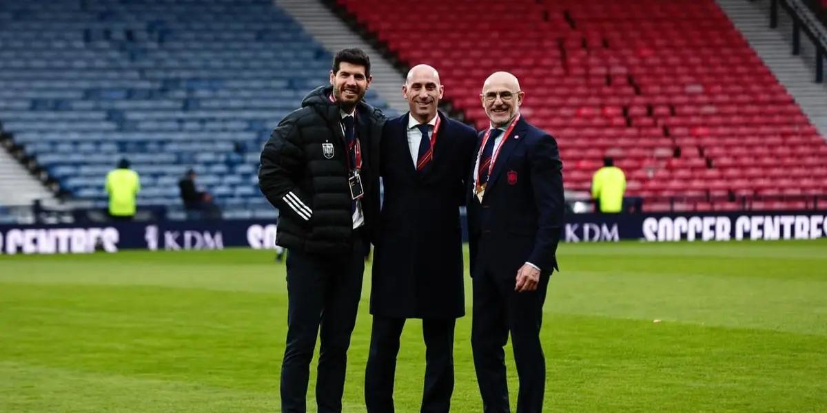El entrenador del seleccionado español improvisó en tierras escocesas.