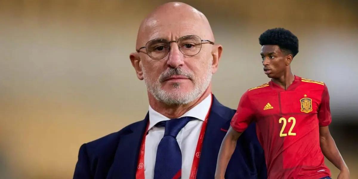 El entrenador español tiene un problema en una de sus líneas y se arrepiente de no haber convocado al joven del Barça