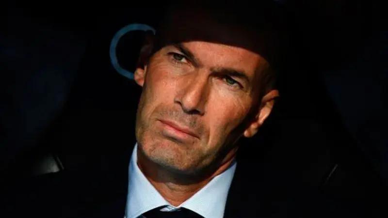 El entrenador francés no logra revertir el difícil momento que vive el equipo y podría dejar el equipo.