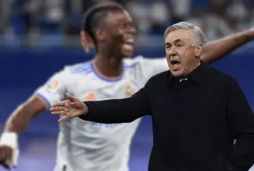 El entrenador ha sorprendido a todos con un movimiento que ha hecho en defensa