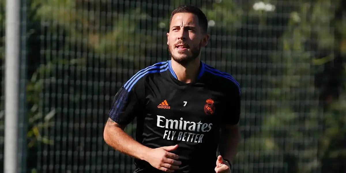 El entrnador del Real Madrid lanzó munición pesada contra quiénes cuestionan la ausencia de Eden Hazard. Afirmó que no es por cuestiones físicas y lanzó un duro mensaje hacia el neerlandé.s