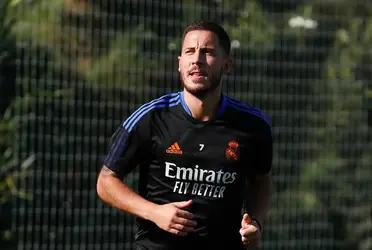 El entrnador del Real Madrid lanzó munición pesada contra quiénes cuestionan la ausencia de Eden Hazard. Afirmó que no es por cuestiones físicas y lanzó un duro mensaje hacia el neerlandé.s