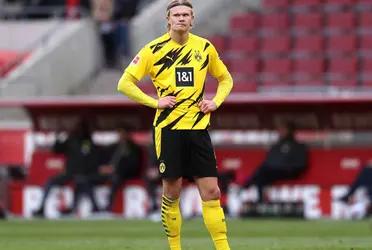 El equipo alemán quiere retener a su futbolista estrella como sea y prepara una oferta para que lo haga.