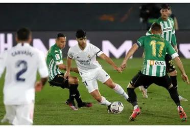 El equipo de Carlo Ancelotti prueba variantes, de cara a la final de Champions, y enfrenta al Real Betis. La formación verdiblanca busca acceder a la próxima edición del torneo continental.