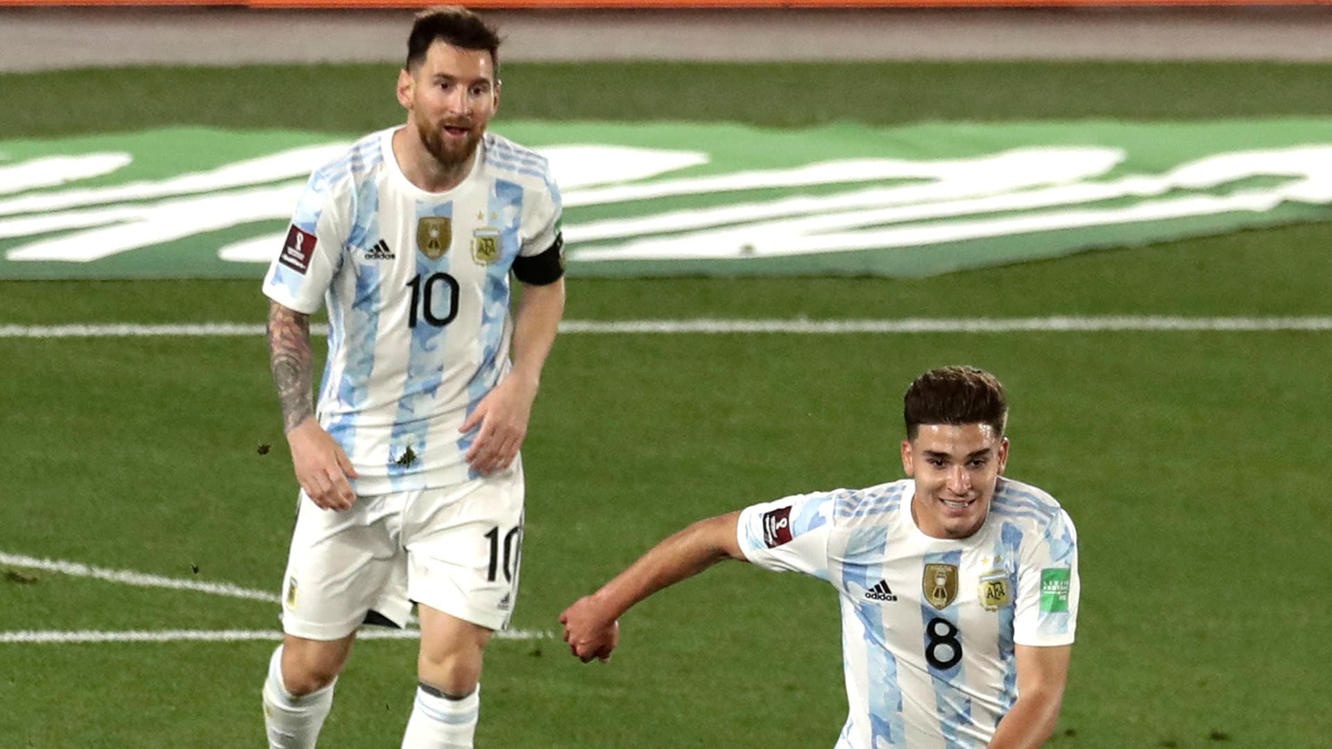 El equipo culé se contactó con River Plate para consultarle sobre Julian Álvarez, el chico sensación que hace tiempo viene siendo la estrella del fútbol argentino.