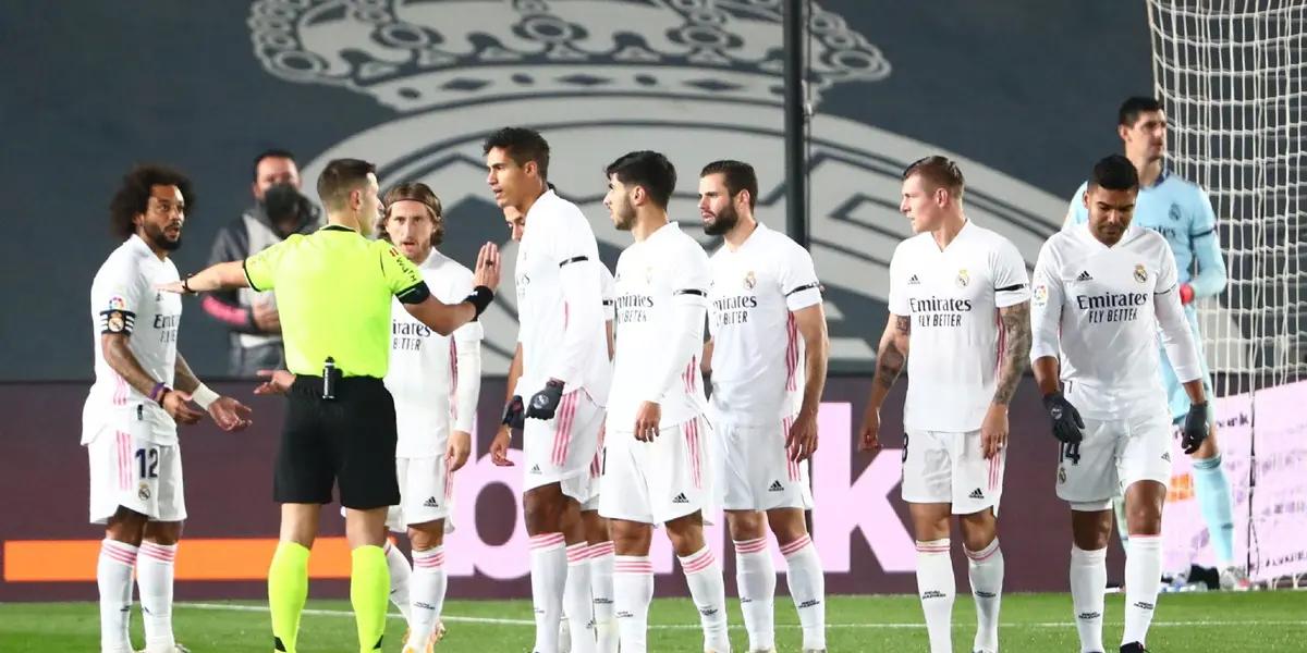 El equipo dirigido por Zidane se perdería un gran premio económico, lo que llevaría a una nueva rebaja salarial y por ende, la salida de muchos futbolistas.