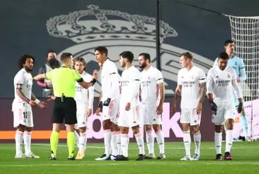 El equipo dirigido por Zidane se perdería un gran premio económico, lo que llevaría a una nueva rebaja salarial y por ende, la salida de muchos futbolistas.