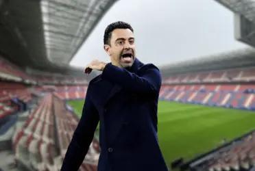 El equipo no encontraba salidas y esto ponía loco al entrenador que no encontraba respuestas en su equipo