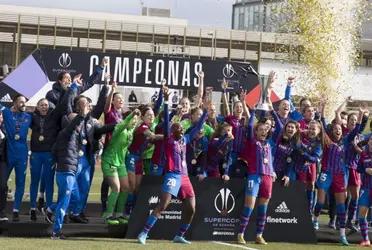 El equipo femenino del Barcelona le dio un verdadero baile a las colchoneras, a las que vencieron por siete goles a cero en la final de la Supercopa de España. Un nuevo galardón para un conjunto que hace historia.