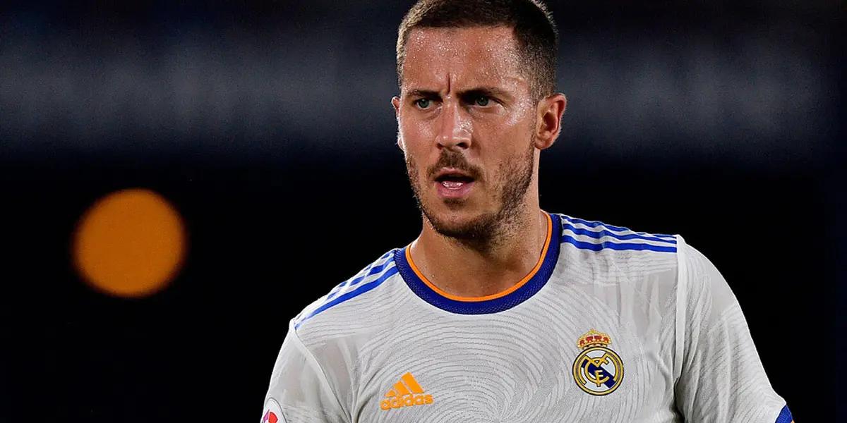 El equipo merengue cansado de la situación del futbolista belga y sus lesiones, le buscará una salida el próximo mercado de pases en enero. Muchos equipos tocaron la puerta de la casa blanca preguntando por el delantero, pero por el momentos hay 3 candidatos fuertes a llevarselo.