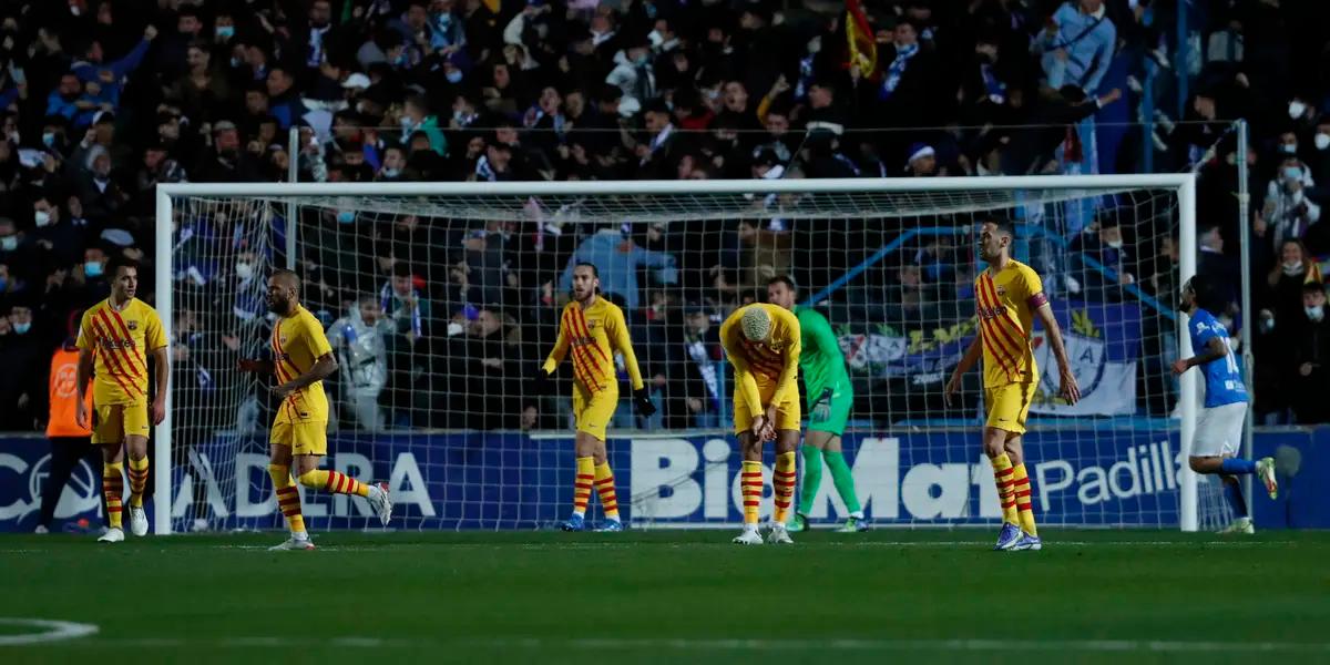 El equipo de Xavi dio vuelta el partido y vencio a Linares 1 a 2 en la Copa del Rey de la mano de Dembele y Jutglà