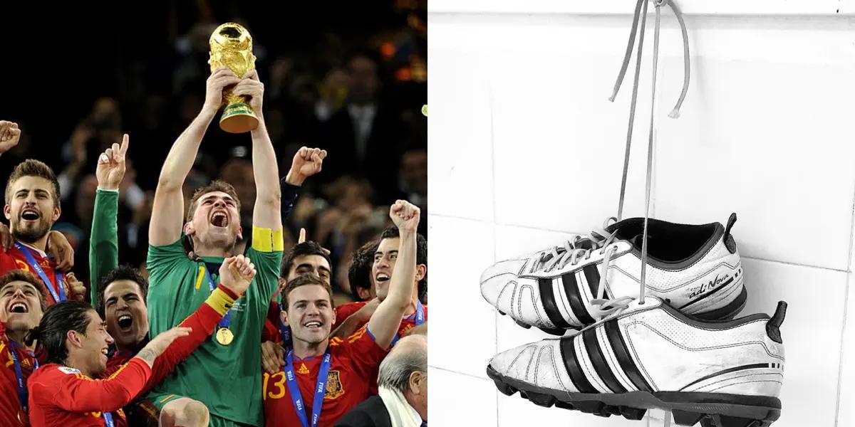 El español campeón del mundo en Sudáfrica 2010 no seguirá jugando y colgará las botas.