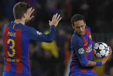 El español logró enviarle un mensaje oculto a su amigo en medio de la foto grupal de la temporada.