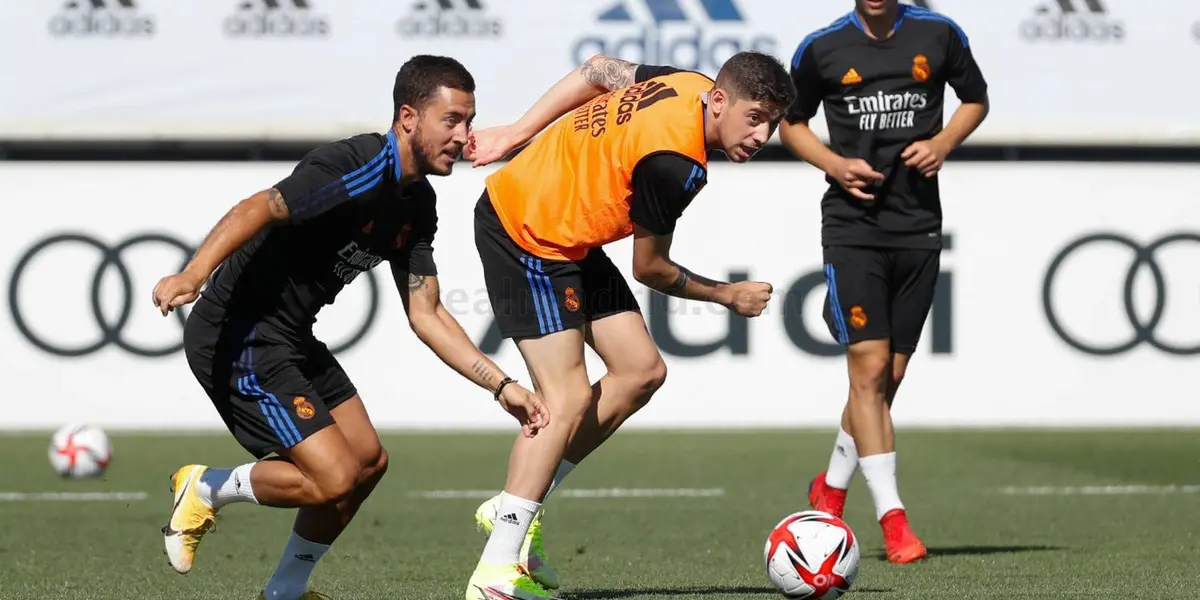 El estado físico de Eden Hazard venía siendo motivo de varios debates durante la pasada temporada. El futbolista de Real Madrid ha trabajado mucho en la pretemporada junto al equipo de Carlo Ancelotti y se empiezan a ver resultados.