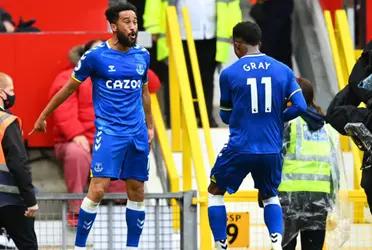 El Everton finalmente logró el empate ante el Manchester United de CR7 gracias al gol del inglés Andros Townsend, lo curioso de esto fue la reacción que tuvo el jugador blue en contra del portugués sin razón alguna, copiandole el festejo y gritandoselo en la cara.