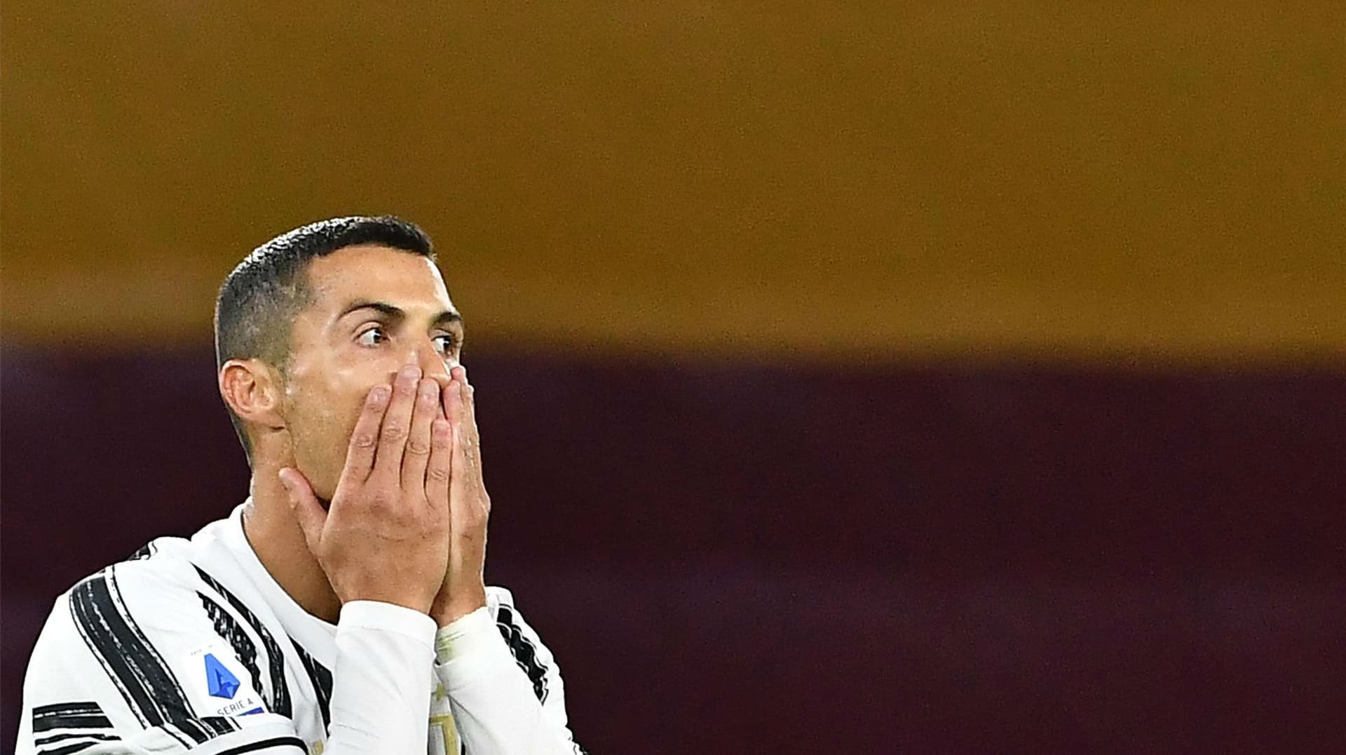 El ex compañero del Manchester de Ronaldo, Louis Saha, salió a defenderlo de las criticas que recibió en estos últimos días.