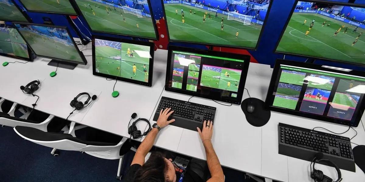 El ex delantero del equipo Blanco fue muy crítico con el uso de la herramienta en el partido frente a Valencia.