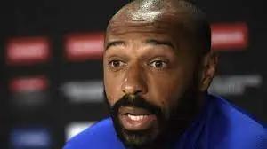 El ex delantero francés contó indencias acerca del Barca que cautivó al mundo.