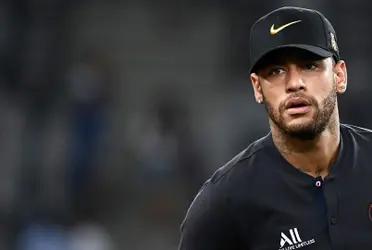 El exdelantero de la Selección Brasil habló sobre las críticas que recibe el jugador del PSG en estos momentos, debido a las fiestas en la que ha estado últimamente.