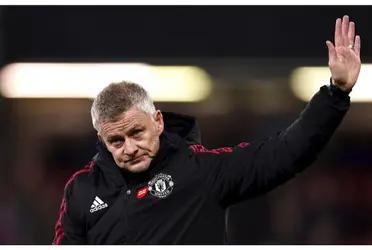 El exfutbolista noriuego del Manchester United fue cesanteado de sus labores como entrenador en el equipo rojo. Crónica de un fracaso absoluto que duró mucho tiempo de más.