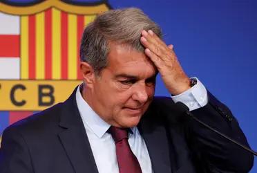 El FC Barcelona es un desastre, un club endeudado con miles de problemas, un entrenador que no da garantías, contratos extremos a jugadores con poco nivel, una recaída en la plantilla de nivel impresionante, y que como consecuencia de todo esto, las malas acciones de la dirigencia las está pagando en la cancha.