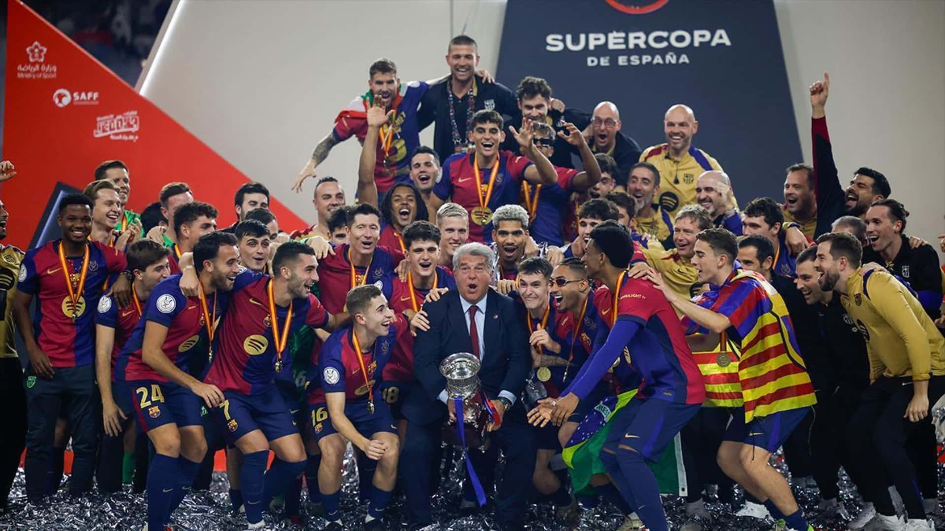 El FC Barcelona expondrá el trofeo ganado ante el Real Madrid antes del partido contra el Betis