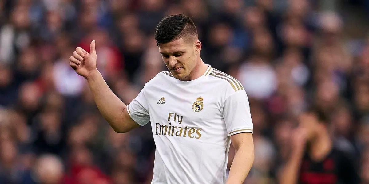 El fin del atacante con la casa blanca parece estar muy cerca y tras varias idas y vueltas, el jugador está muy cerca de dejar el equipo. A pesar de todo, el Madrid no va a regalarlo ni mucho menos y ya tiene en mente cuánto le pedirá al equipo que quiera sus servicios.